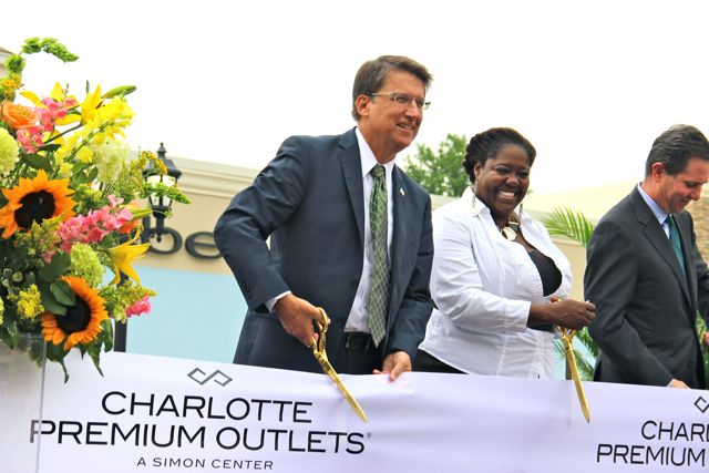 Gov. Pat McCrory and City Council Member LaWana Mayfield