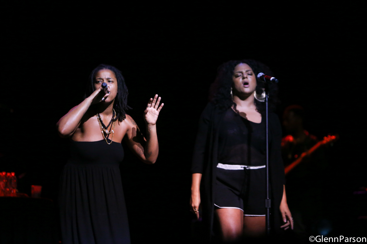 Floetry Performs In Charlotte
