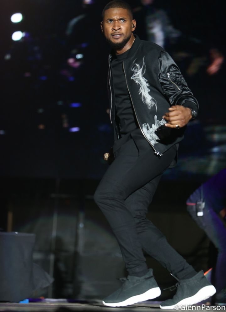 Usher at Jazz In The Gardens 2016