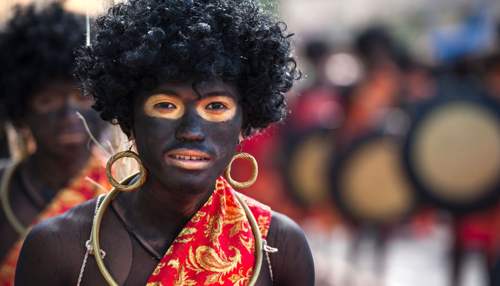 Sinulog dancer dressed as Aeta native