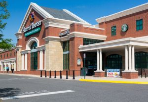 Entrance to large Harris Teeter food supermarket in Gainesville, Virginia, USA