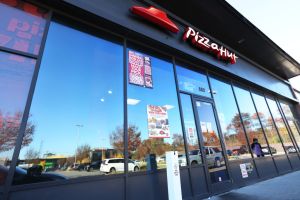 Pizza Hut Introduces Plant-Based Meat Pizzas In Partnership With Beyond Meat