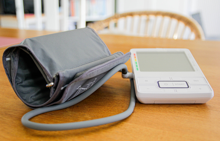 Blood pressure monitor