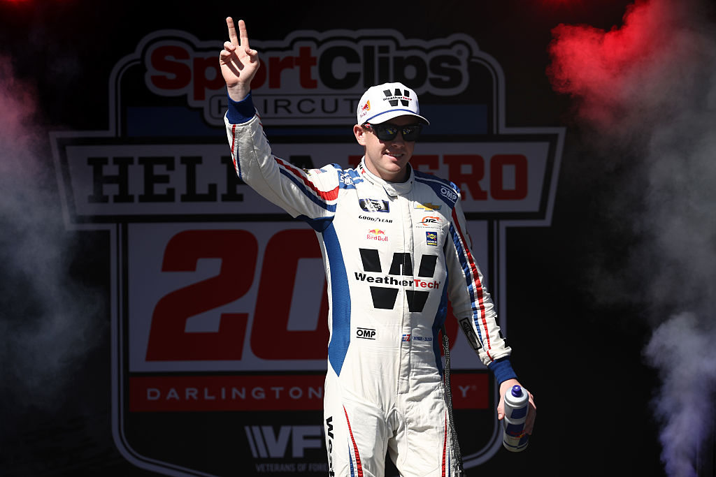 NASCAR Xfinity Series Sport Clips Haircuts VFW Help A Hero 200