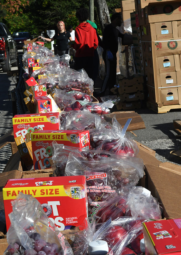 Florida Food Bank Hosts Food Giveaway Ahead Of Federal Food Assistance Funding Running Out Due To Gov't Shutdown